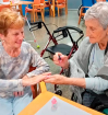  Residents gaudint de l'activitat
