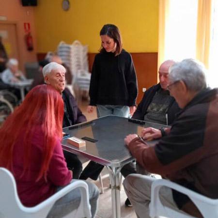 Residents gaudint de l'activitat