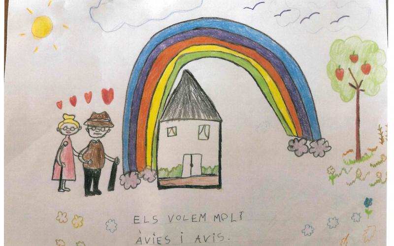 Dibuixos i missatges d'ànim de nens i nenes de primària
